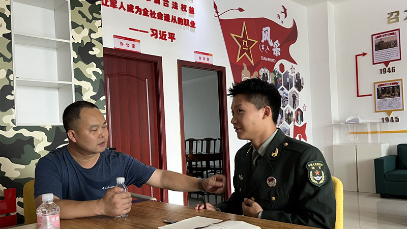 团队退役复学成员向退役村民宣传习近平新时代中国特色社会主义思想 beat365正版唯一入口必一黄紫瑜供图.jpg